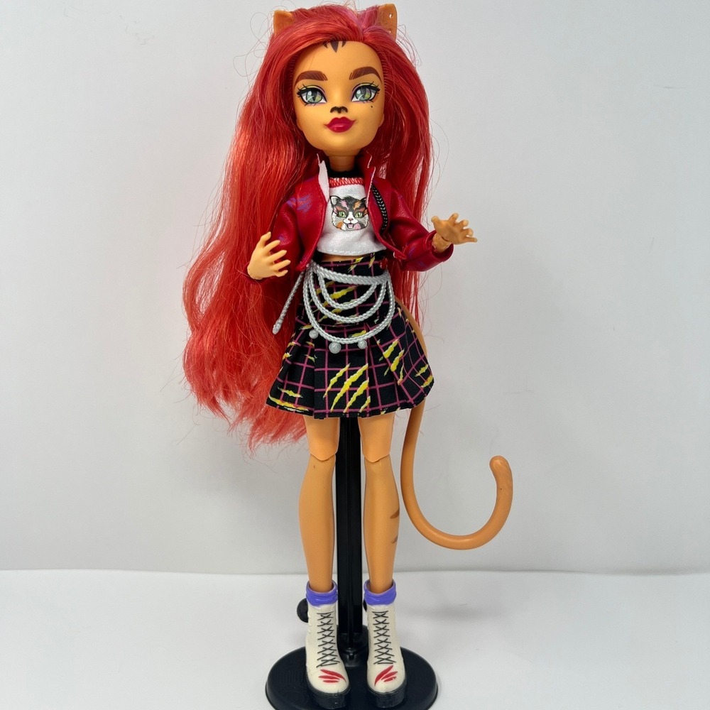 Monster High Toralei Stripe G3 Doll Red Hair Plaid‎ Skirt Werecat Fashion Doll
